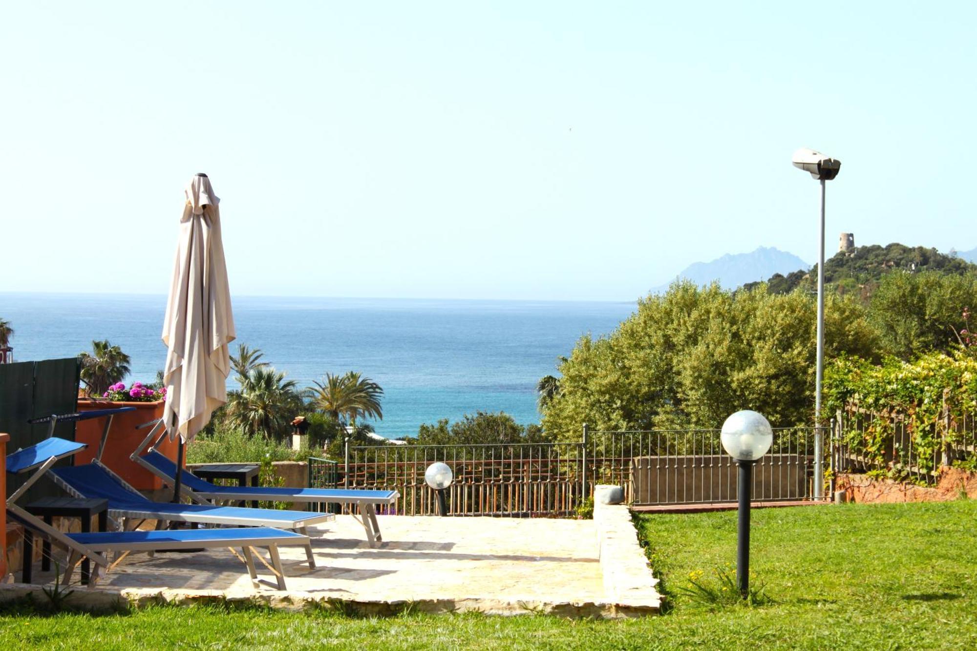 Arbatax Le Terrazze Sul Mare Aparthotel Exteriör bild